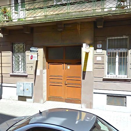 Apartment Mia - Old Town, Ac Братислава Экстерьер фото