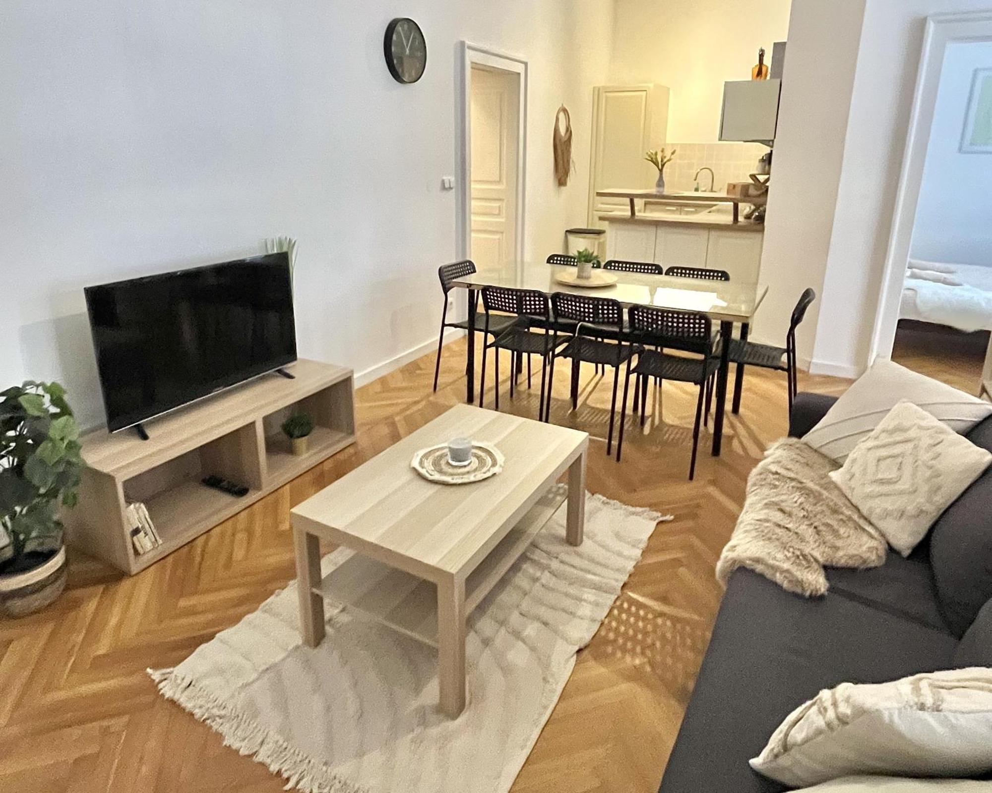 Apartment Mia - Old Town, Ac Братислава Экстерьер фото