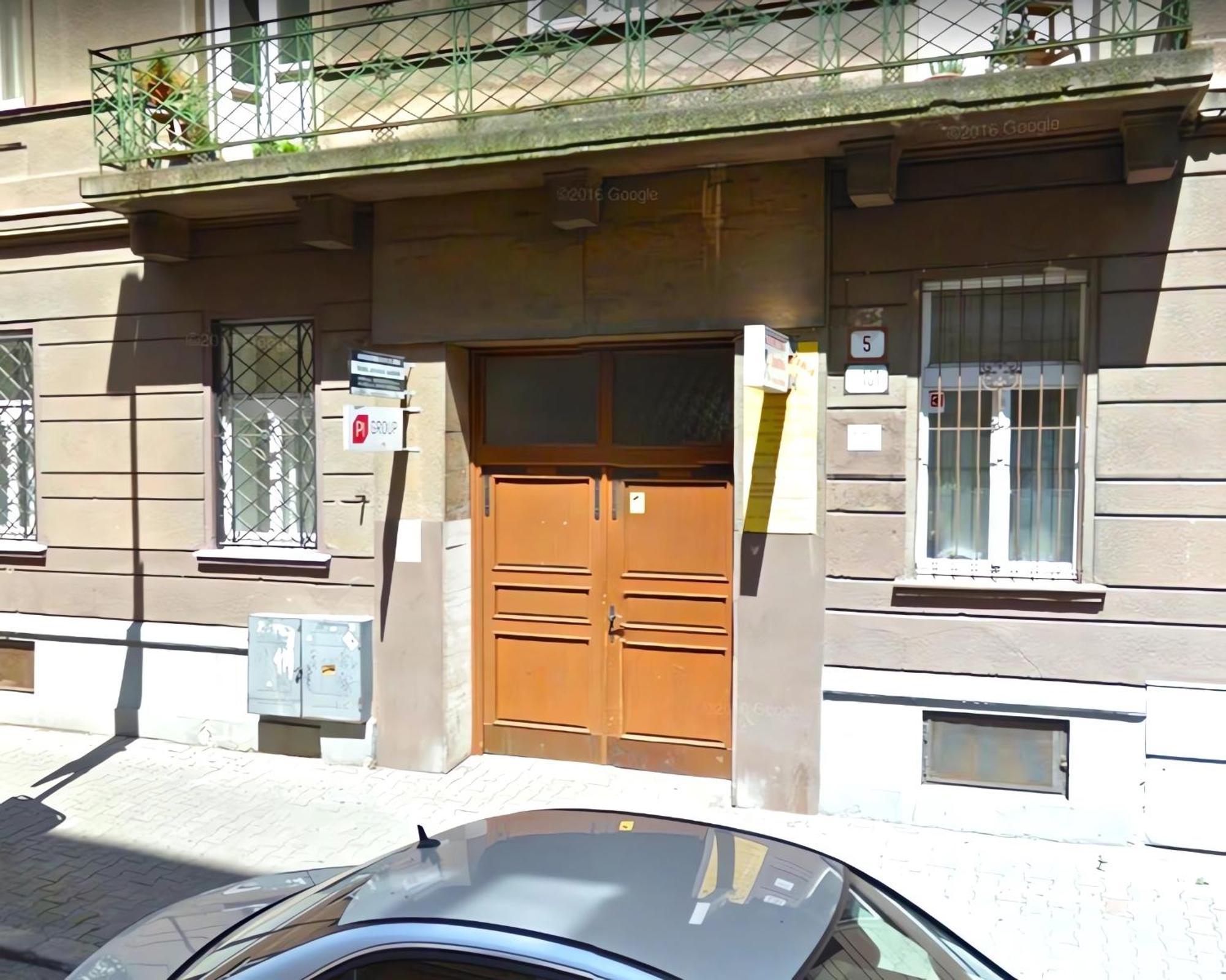 Apartment Mia - Old Town, Ac Братислава Экстерьер фото